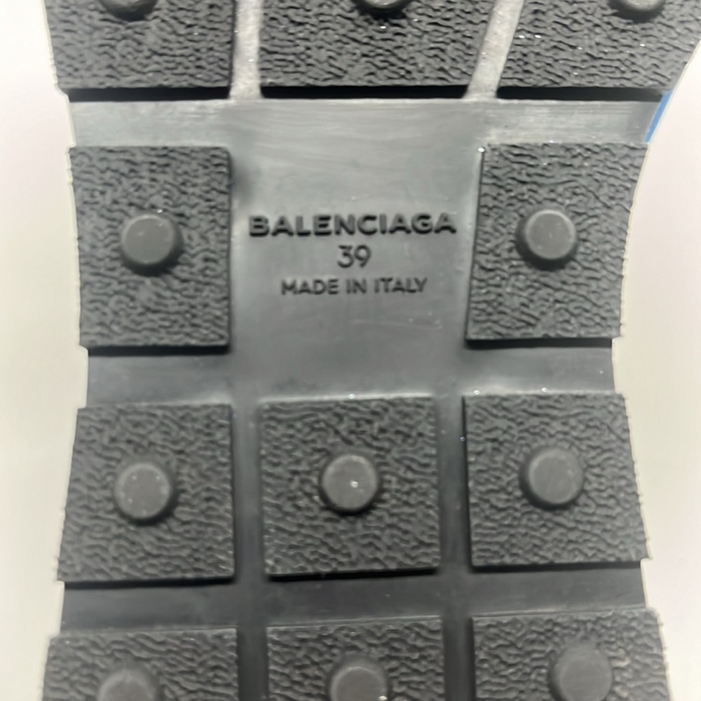 🔥BALENCIAGA🔥 - Picture 11 of 12